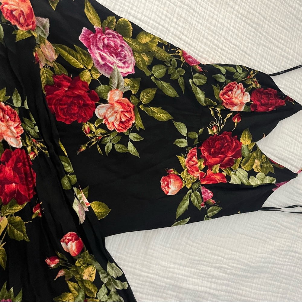 Floral Halter Maxi Dress - Black and Red - Picture 10 of 10